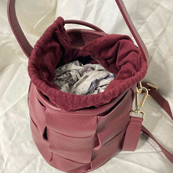 NWT - Lia Numia Italian Leather Woven Purse - Red/Burgundy - Picture 9 of 11